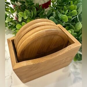 Leeds Wood Coaster  Set (4) with container Vintage